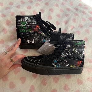 Disney Villian sneakers 🖤